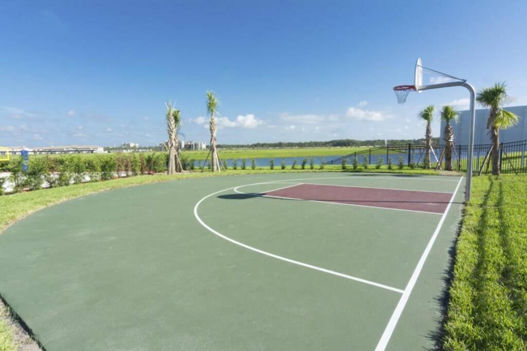 Enchanting Decor Home With Private Pool At Storey Lake Resort Sl4714 Kissimmee Bagian luar foto
